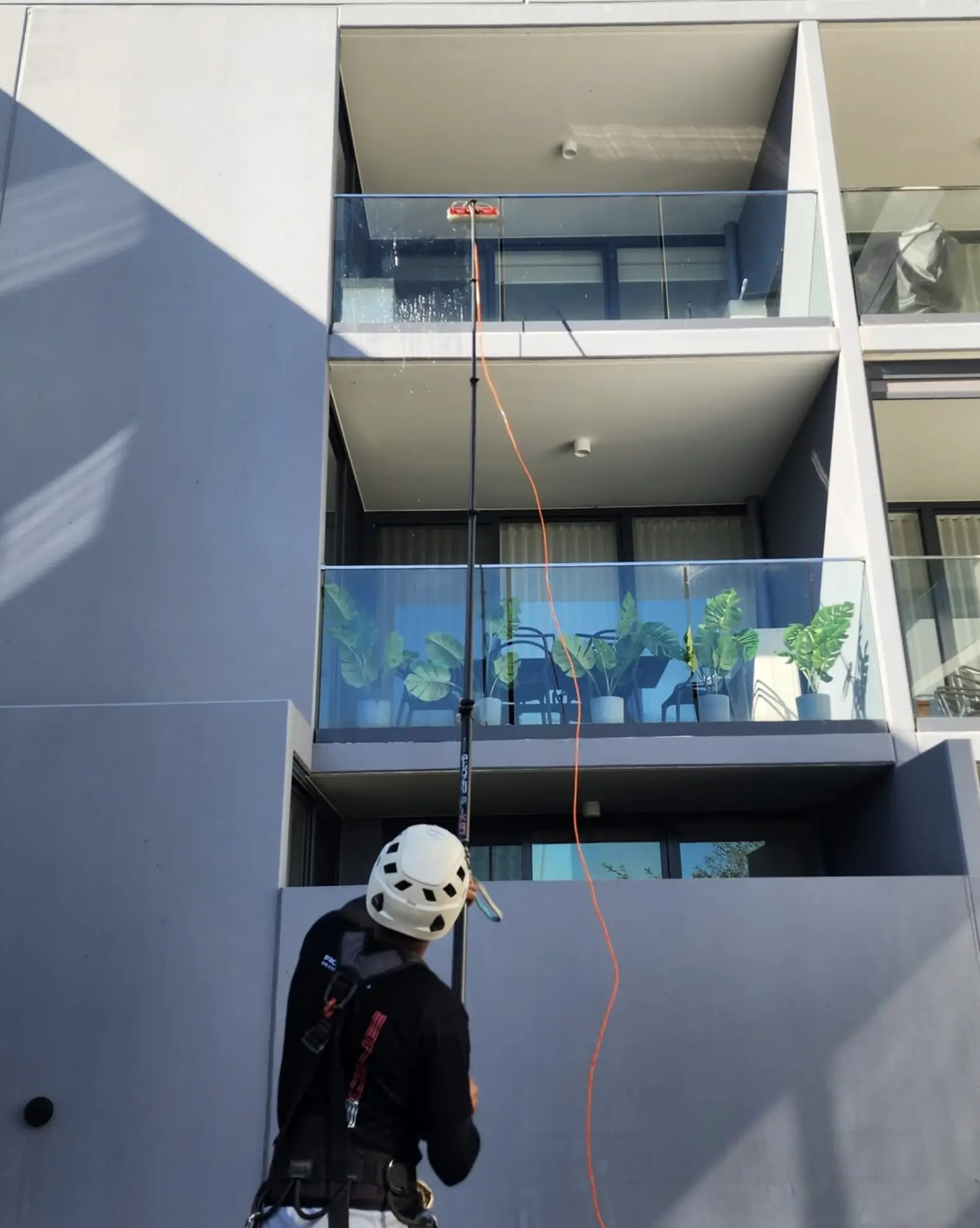Turritoire | How much should it cost to get windows cleaned? Residential Window Cleaning