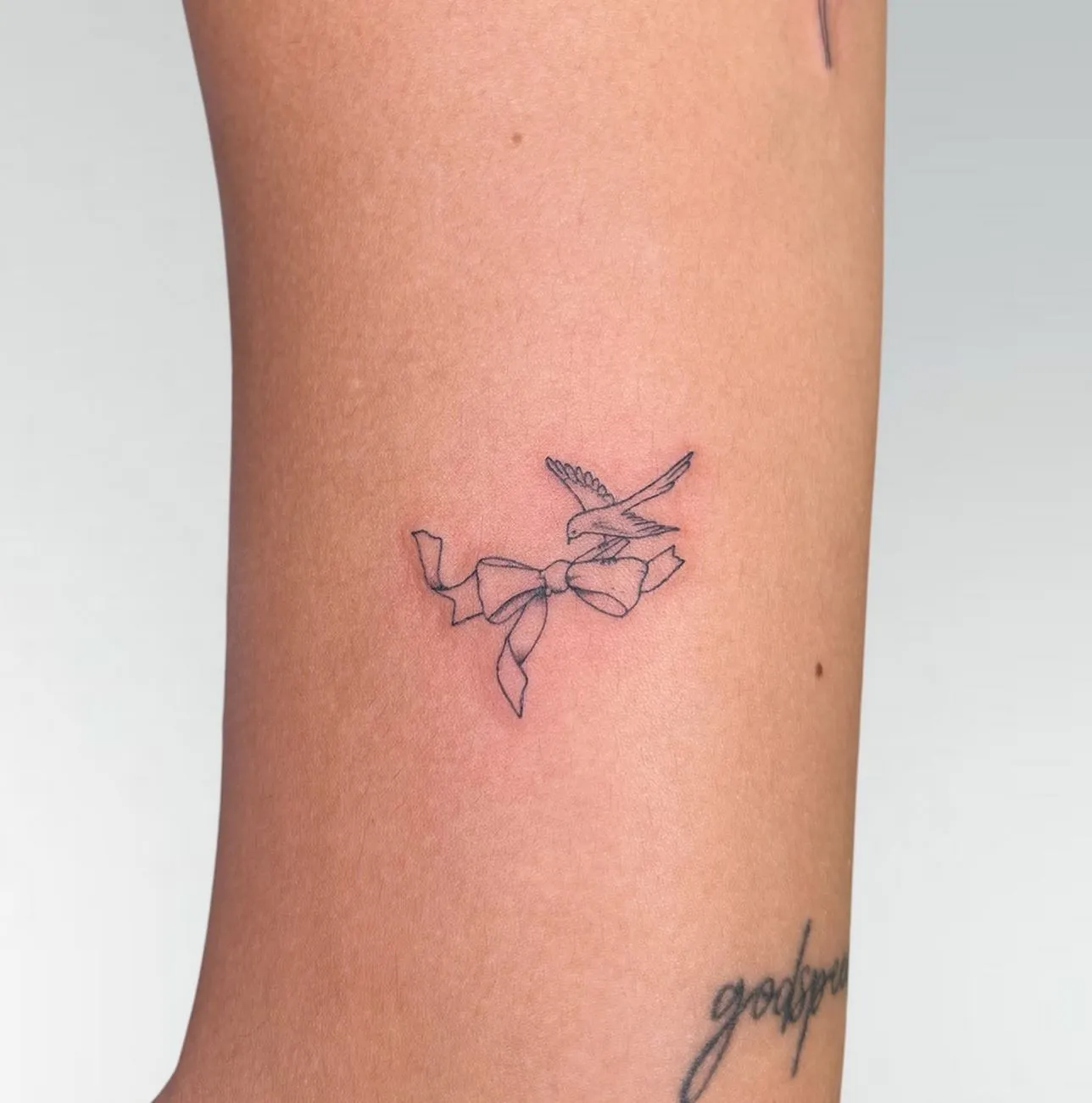 Turritoire | Are Fine Line Tattoos Faster to Apply? fine line tattoos